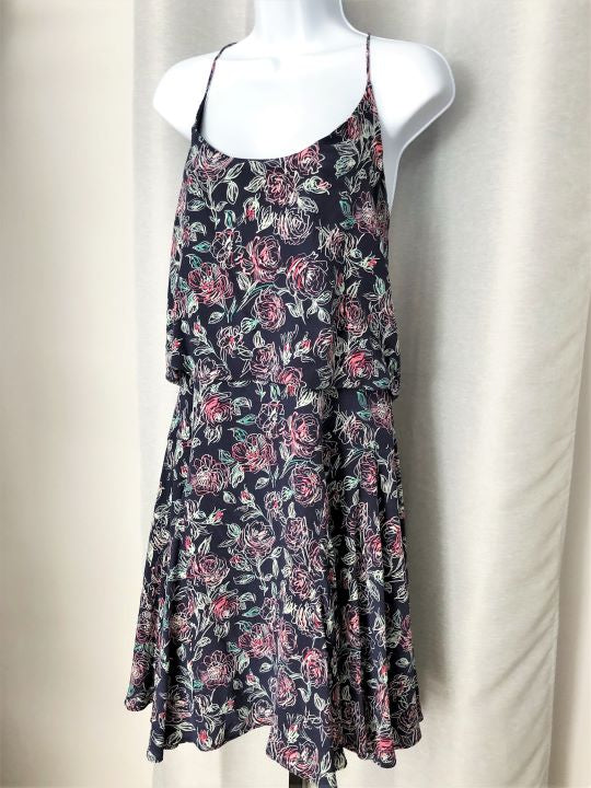 earrings to wear with black lace dress Joie LARGE Nanon Navy Floral Silk Dress Navy / L