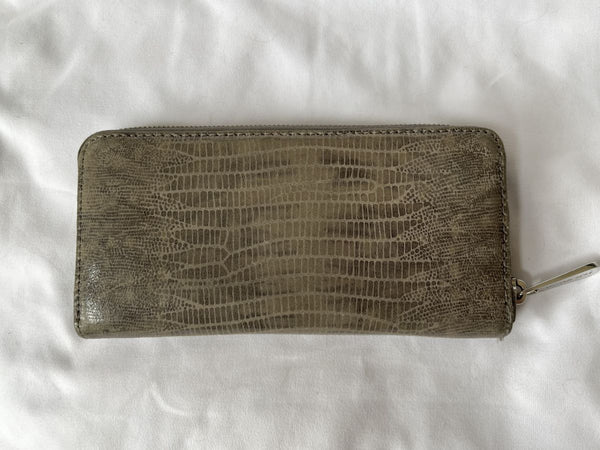 Michael Kors Gray Snakeskin Jet Set Leather Wallet