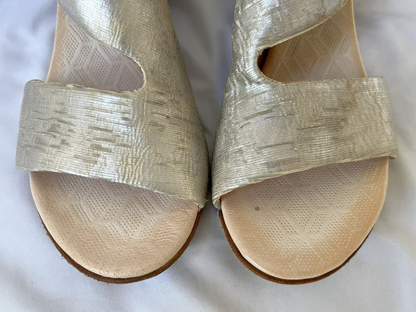 a.s.98 Lucus Size 7.5 Cream Metallic Sandals