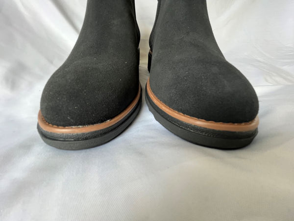 Clarks Size 9 Sharon Spring Black Suede Bootie