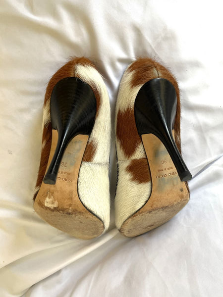 Barney's Size 5.5 Brown and White Calfhair Pumps