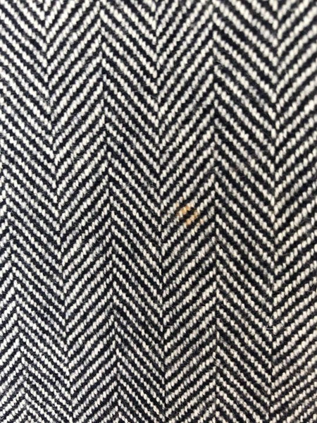 Tory Burch Size 6 Navy and White Tweed Skirt - CLEARANCE