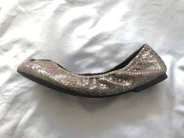 Tory Burch Heidi Size 9.5 Metallic Leather Flats