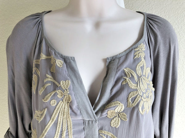 Tiny Anthropologie MEDIUM Gray Top