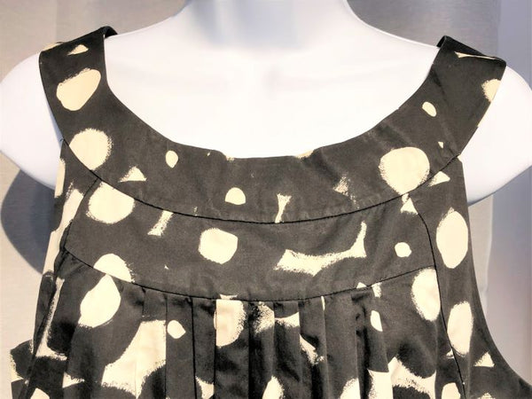 Theory LARGE Black and White Circles Top