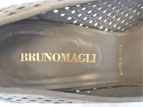 Bruno Magli Size 6.5 Gray Beige Peep Toe Pumps