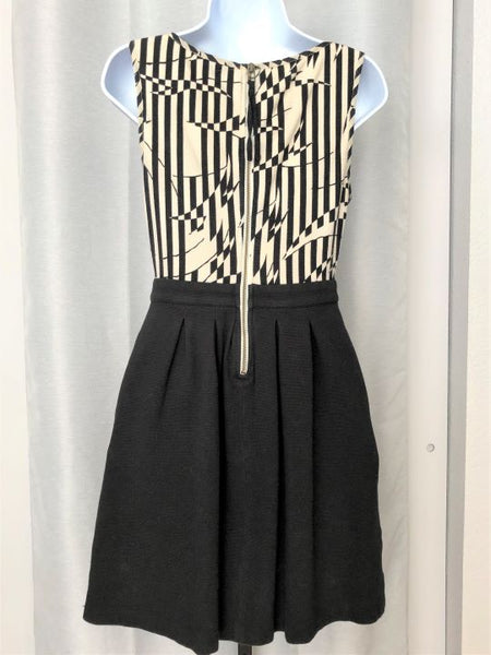 Anthro 9-H15 Size 2 Black and White Dress