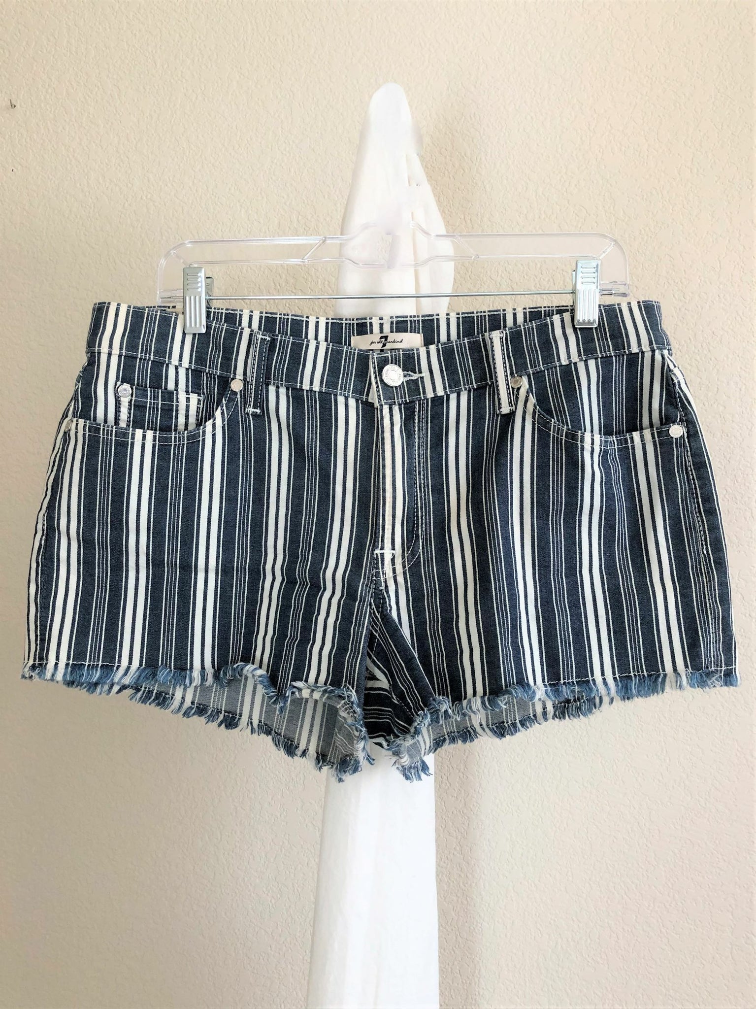 7 for All Mankind Size 10 Denim Striped Shorts - CLEARANCE