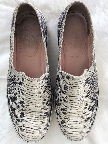 Stuart Weitzman Size 7.5 Nugget Snakeskin Sneakers