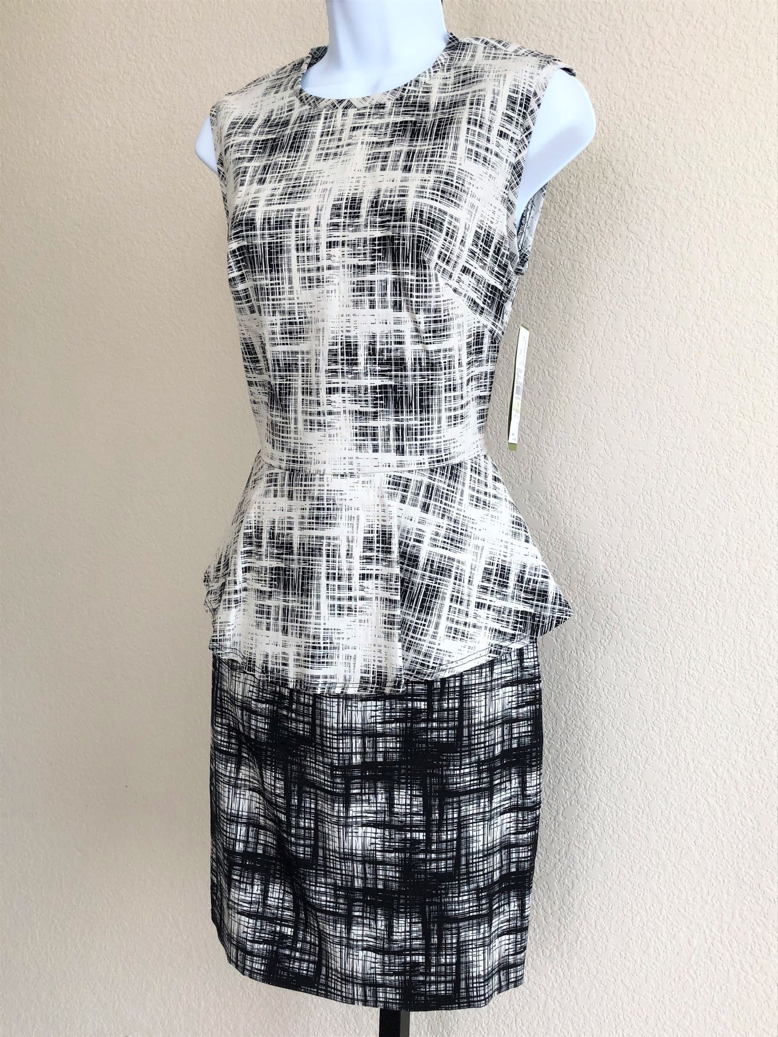 Nicole Miller NEW Size 4 Black and White Peplum Dress