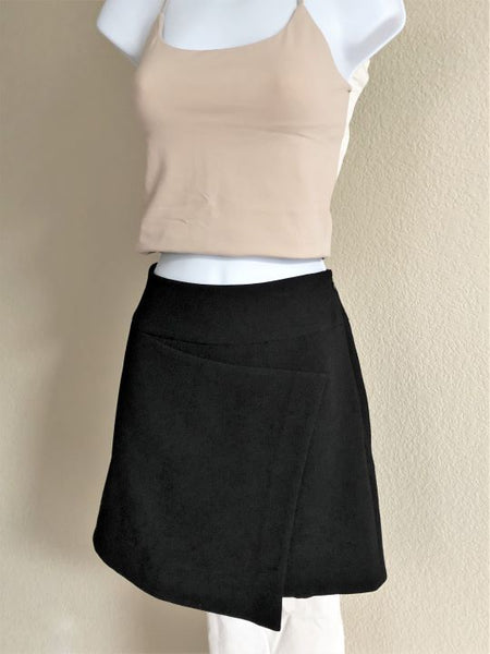 VINCE Size 4 Black Wrap Mini Skirt
