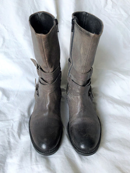 Vera Wang Lavender Size 6 Kippy Gray Brown Boots