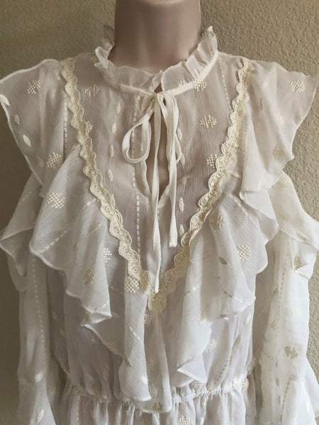 Chelsea & Violet MEDIUM Ivory Cold Shoulder Blouse