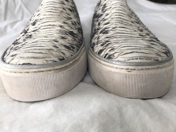 Stuart Weitzman Size 7.5 Nugget Snakeskin Sneakers