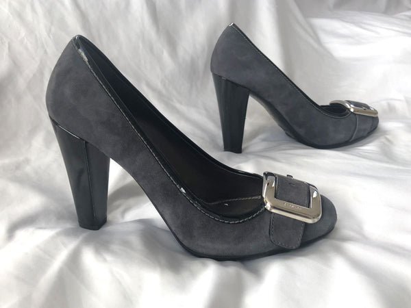 Car Shoe by Prada Size 7 Gray Suede Pumps