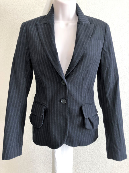 Theory Size 4 Navy Pinstripe Outside Pockets Blazer