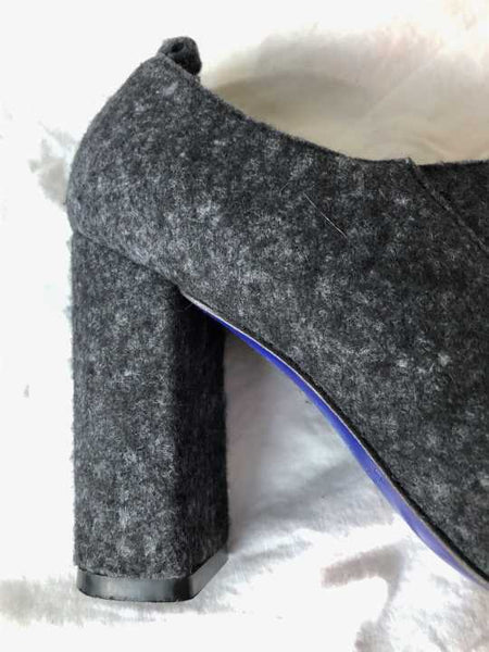Theory Size 5 Gray Fabric Pumps - CLEARANCE