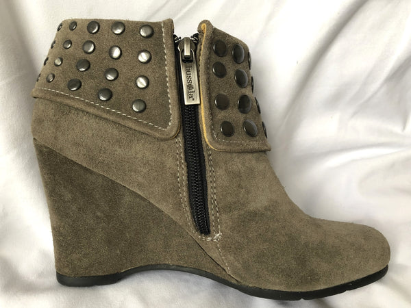 Bussola for Anthropologie Size 8.5 Enna Taupe Studded Bootie