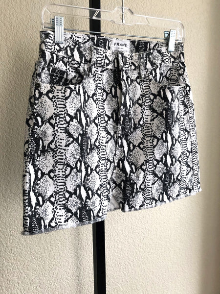 FRAME Size 0 Le Mini Snakeprint Mini Skirt