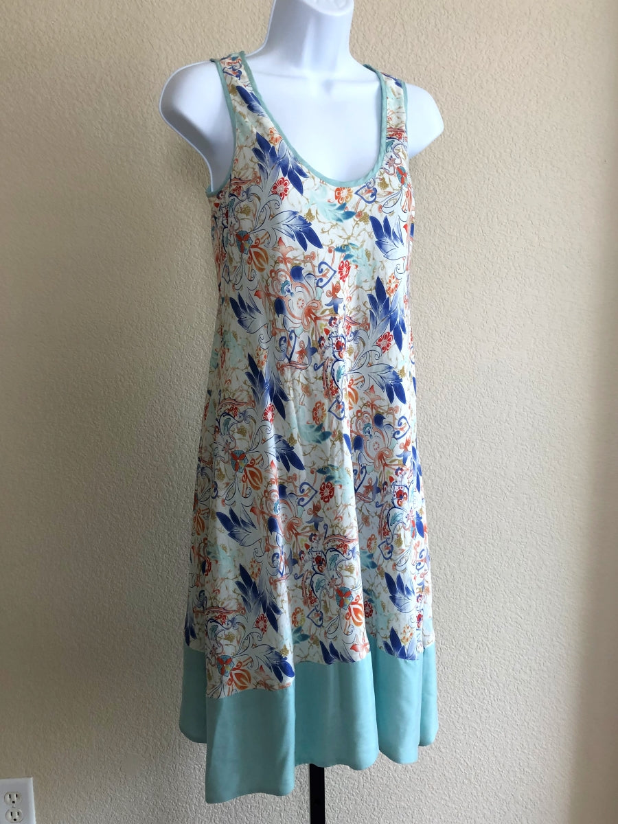 Sundance Size 4 White Silk Blue Floral Sleeveless