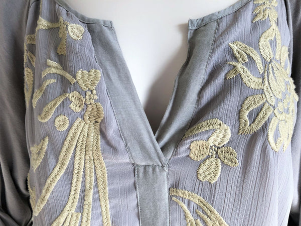 Tiny Anthropologie MEDIUM Gray Top