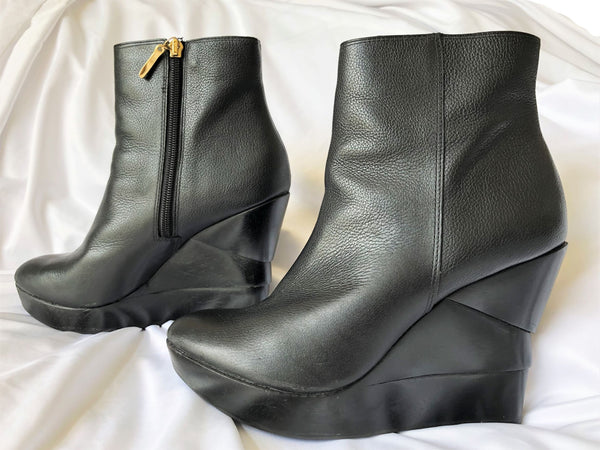 Diane von Furstenberg Size 7.5 Black Opalista Leather Platform Boots