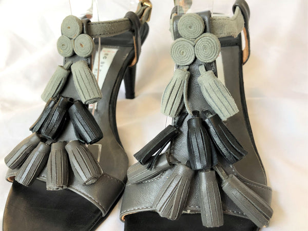 El Caballo Size 5.5 Blue Sandals