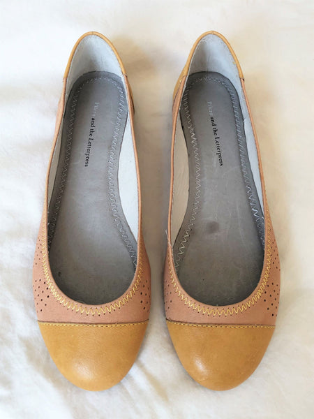 Pilcro for Anthropologie Size 6 Beige Flats