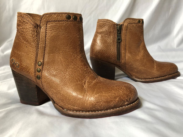 Bed Stu Size 6 Tan Yell Boot