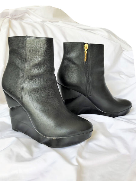 Diane von Furstenberg Size 7.5 Black Opalista Leather Platform Boots