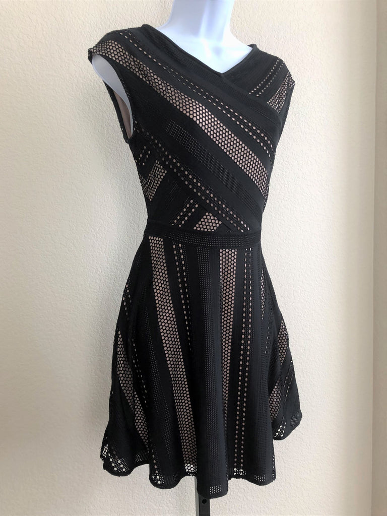 BCBGMaxazria Jasmyne SMALL Black Lace Dress FABULUX BCBGMaxazria Jasmyne SMALL Black Lace Dress FABULUX