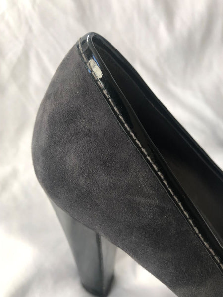 Car Shoe by Prada Size 7 Gray Suede Pumps