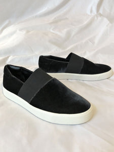 VINCE NEW Size 6.5 Corbin Black Velvet Sneakers