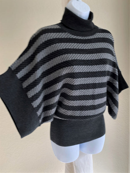 Trina Turk XS PETITE Gray Wool Striped Sweater