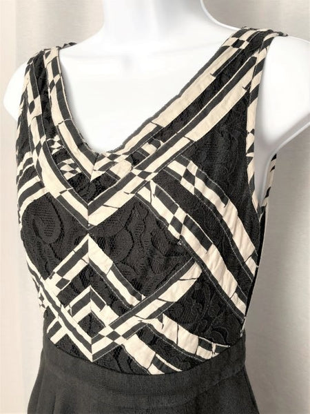 Anthro 9-H15 Size 2 Black and White Dress