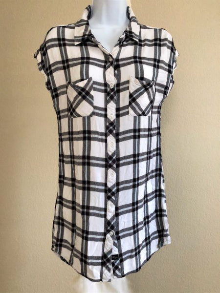 Rails Size Medium White and Navy Plaid Dress