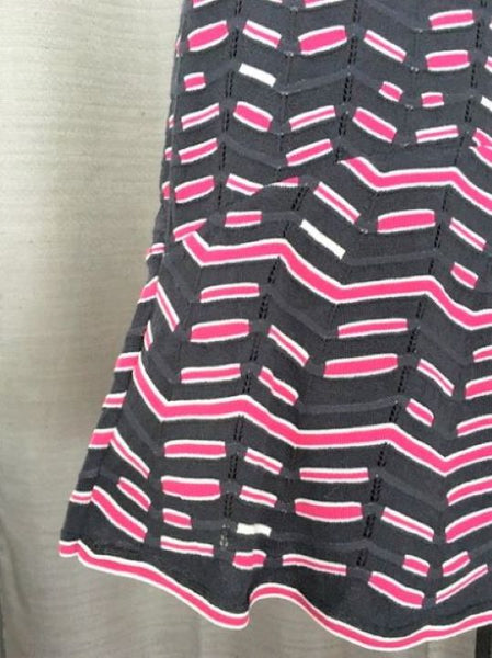 MISSONI Authentic NEW Size Large Navy and Magenta Skirt