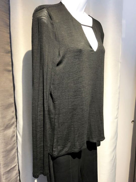 Halston Heritage MEDIUM Black Keyhole Top - CLEARANCE