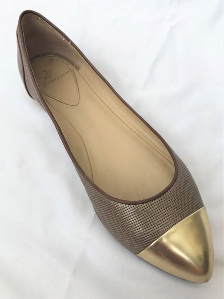 Brian Atwood Size 7 Gold Toe Flats