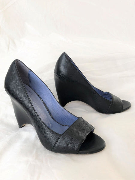 Biviel Couture Anthropologie Size 8 Sabana Black Leather Wedges