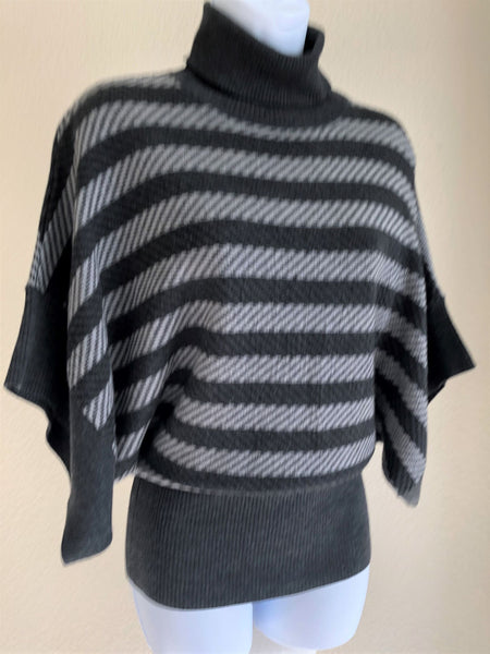 Trina Turk XS PETITE Gray Wool Striped Sweater