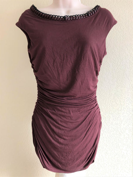 Bailey44 NEW MEDIUM Burgundy Chain Top