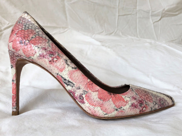 Donald Pliner Size 8 Phillo Pink Floral Pump