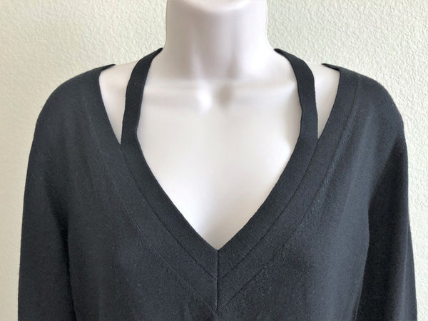 Theory Size Large Black Cut-out V-neck Top