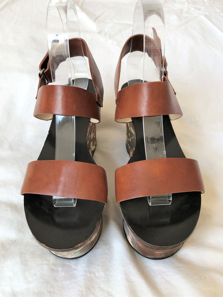 Vera Wang Size 7.5 Watercolor Heel Sandals