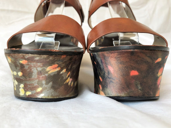 Vera Wang Size 7.5 Watercolor Heel Sandals