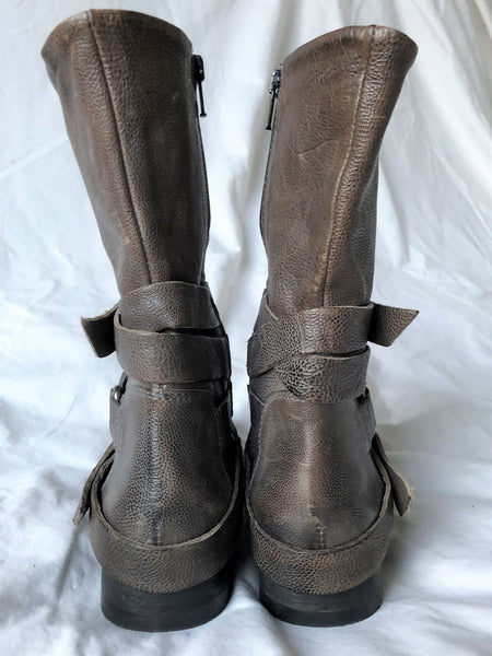 Vera Wang Lavender Size 6 Kippy Gray Brown Boots