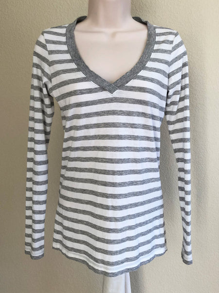 VINCE SMALL White and Gray Striped Top