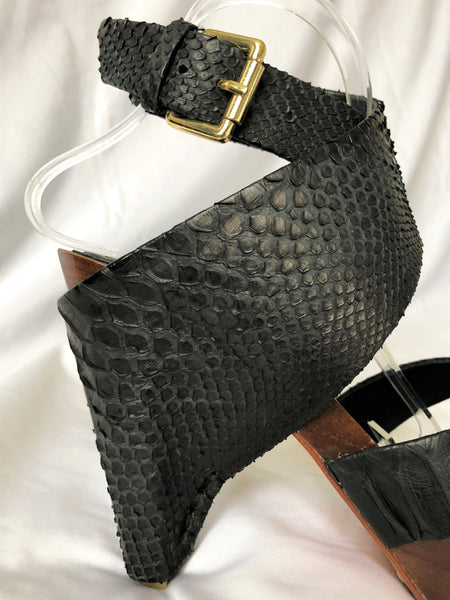 The Tui Collection Size 8.5 Black Snakeskin Platform Sandals
