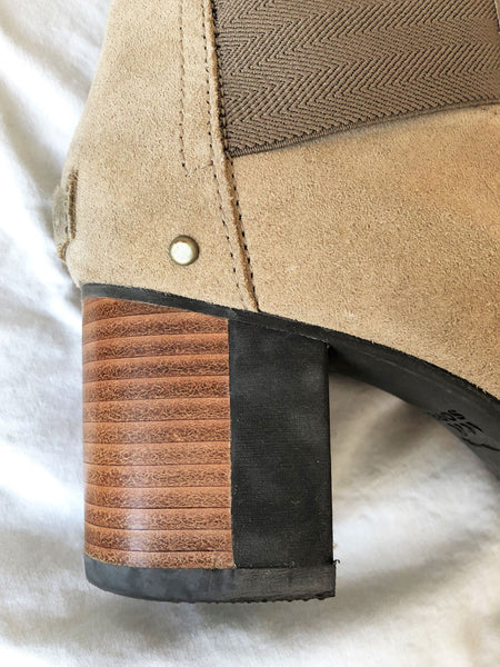 Sorel Size 7 Beige Suede Bootie